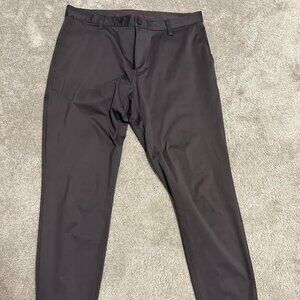 Rhone Commuter Joggers Size 33